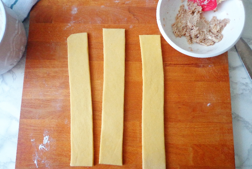 Treccia pasquale di pasta lievitata - Step 2 - Immagine 1