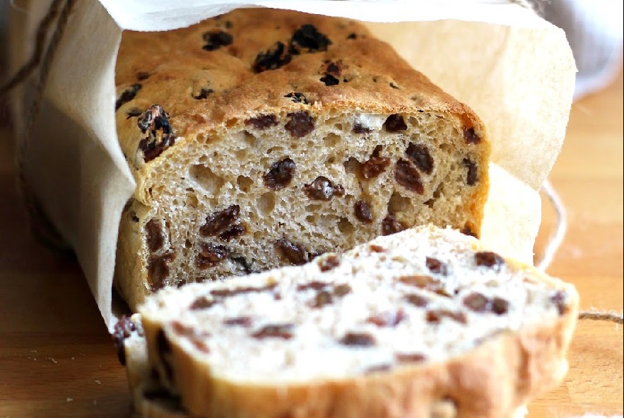 Ricetta Pane con patate dolci e uvetta - Manjoo