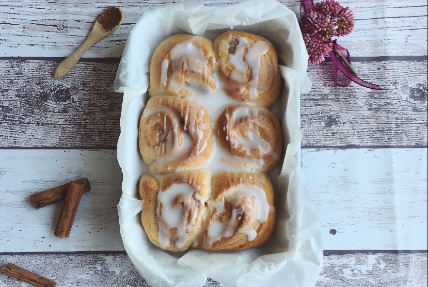 Ricetta Cinnamon rolls vegani di farro - Manjoo