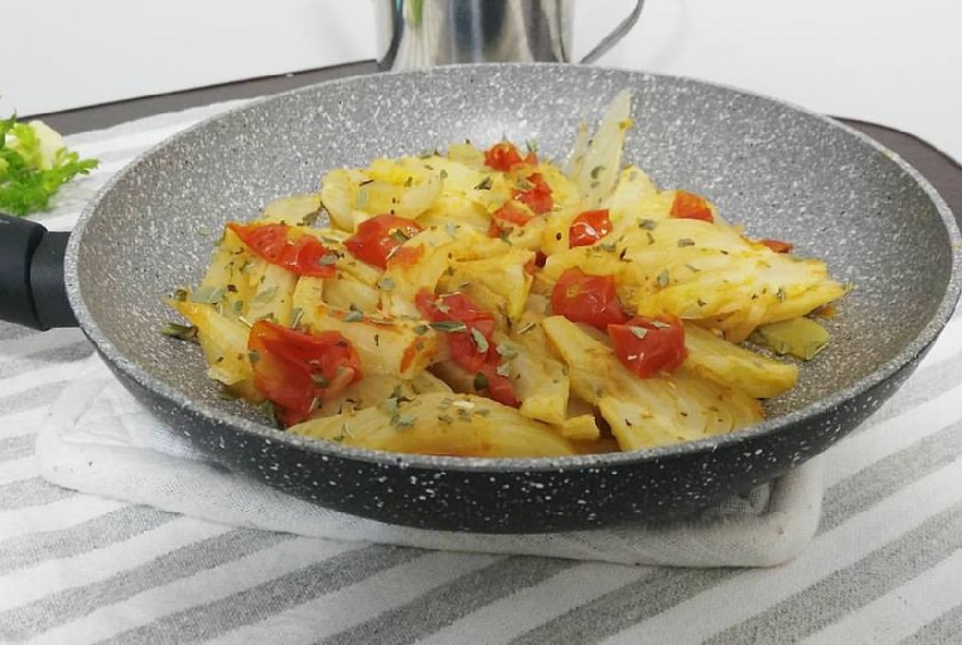 Ricetta Finocchi in padella con pachino - Manjoo