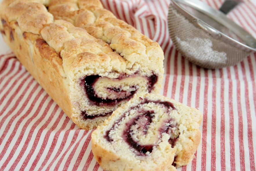 Ricetta Rotolo di pasta frolla con confettura - Manjoo