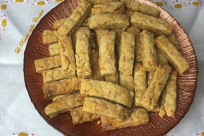 Biscotti senza zucchero al latte e olio di mais